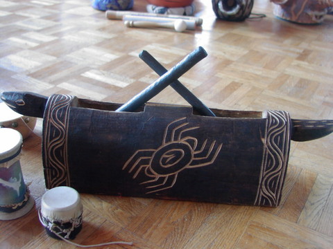 kryin tambour de bois percussion  ethniqueafricaine