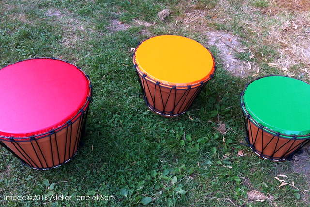 instrument de musique pour le jardin tambour en terre cuite décoration ludique d'espace vert
